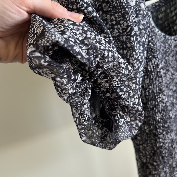 By Anthropologie Smocked Top - Small - Picture 2 of 3